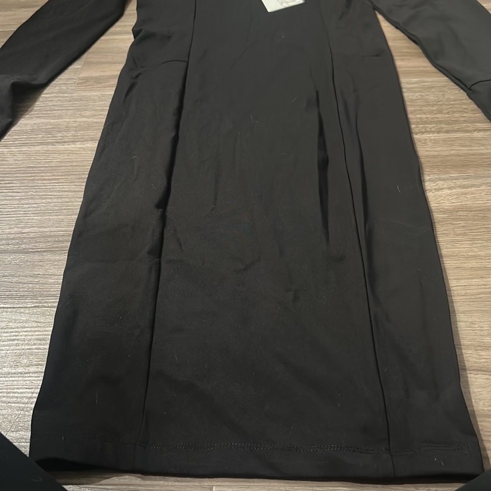 Balance Athletica Bodycon Long sleeve Dress aka Vitality - Picture 2 of 4